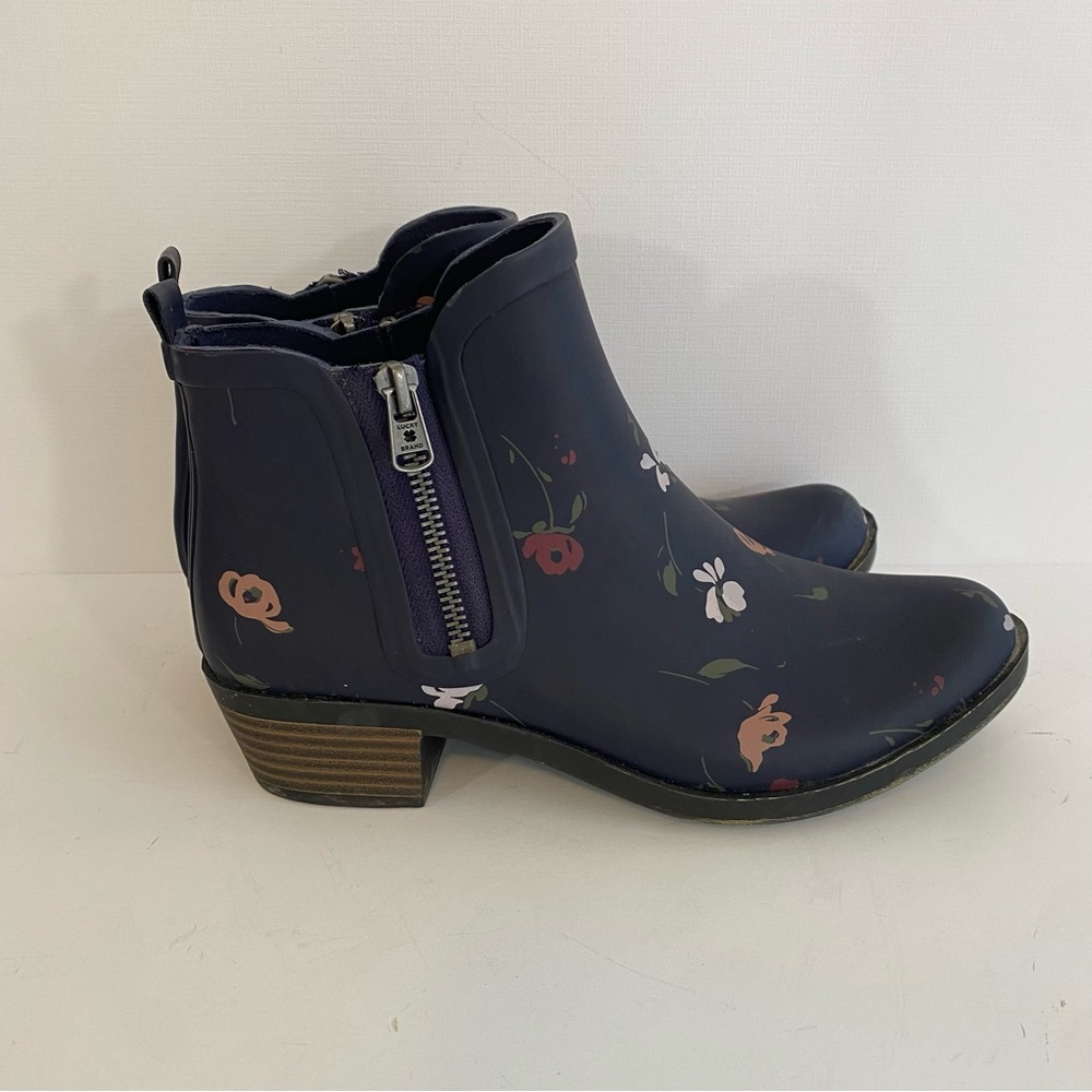 Lucky Brand Basel Rain ankle boot double zip navy blue floral print women size 7 - Picture 5 of 10